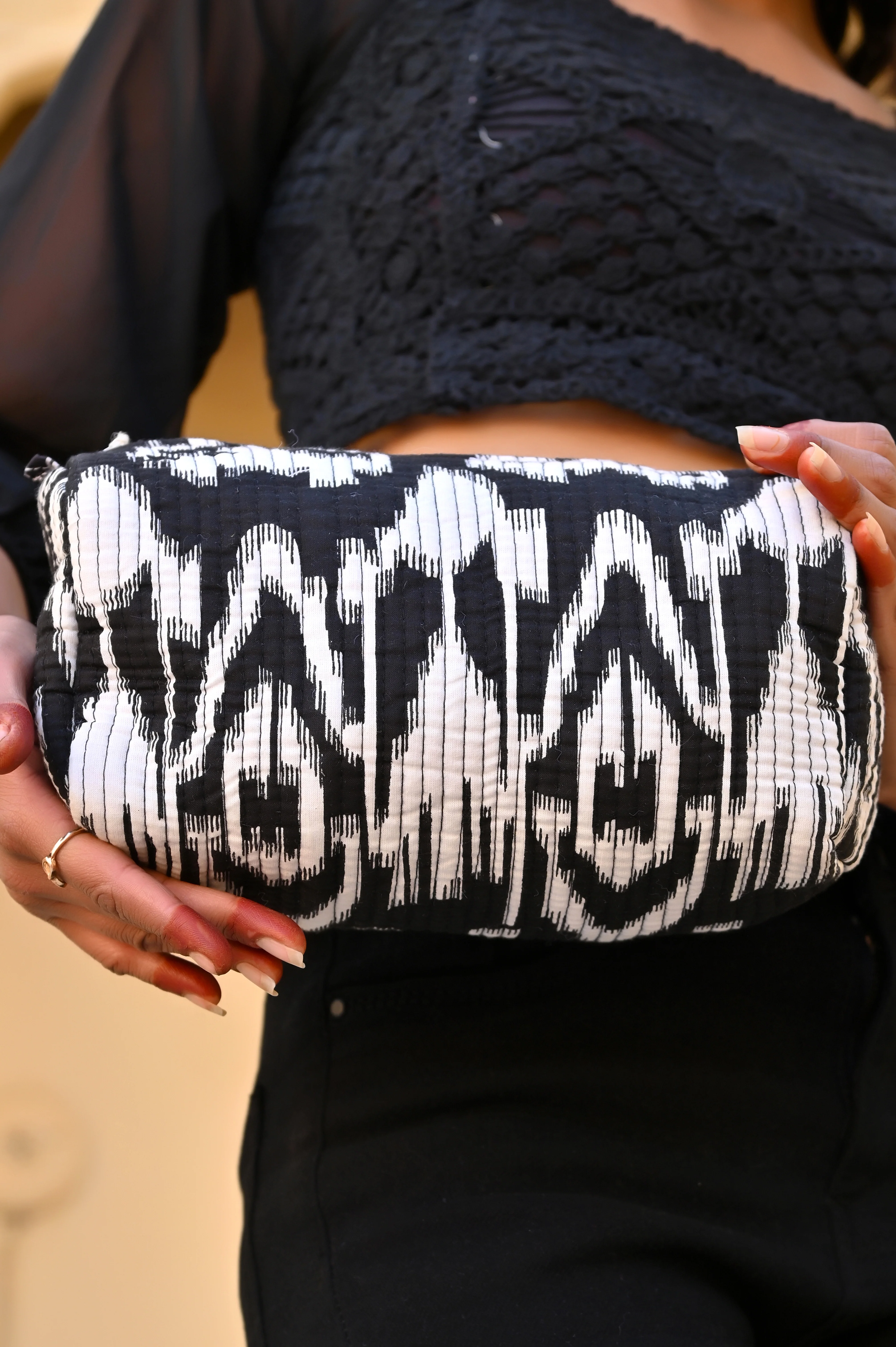 The Ikat Cotton Travel Set - Image 36