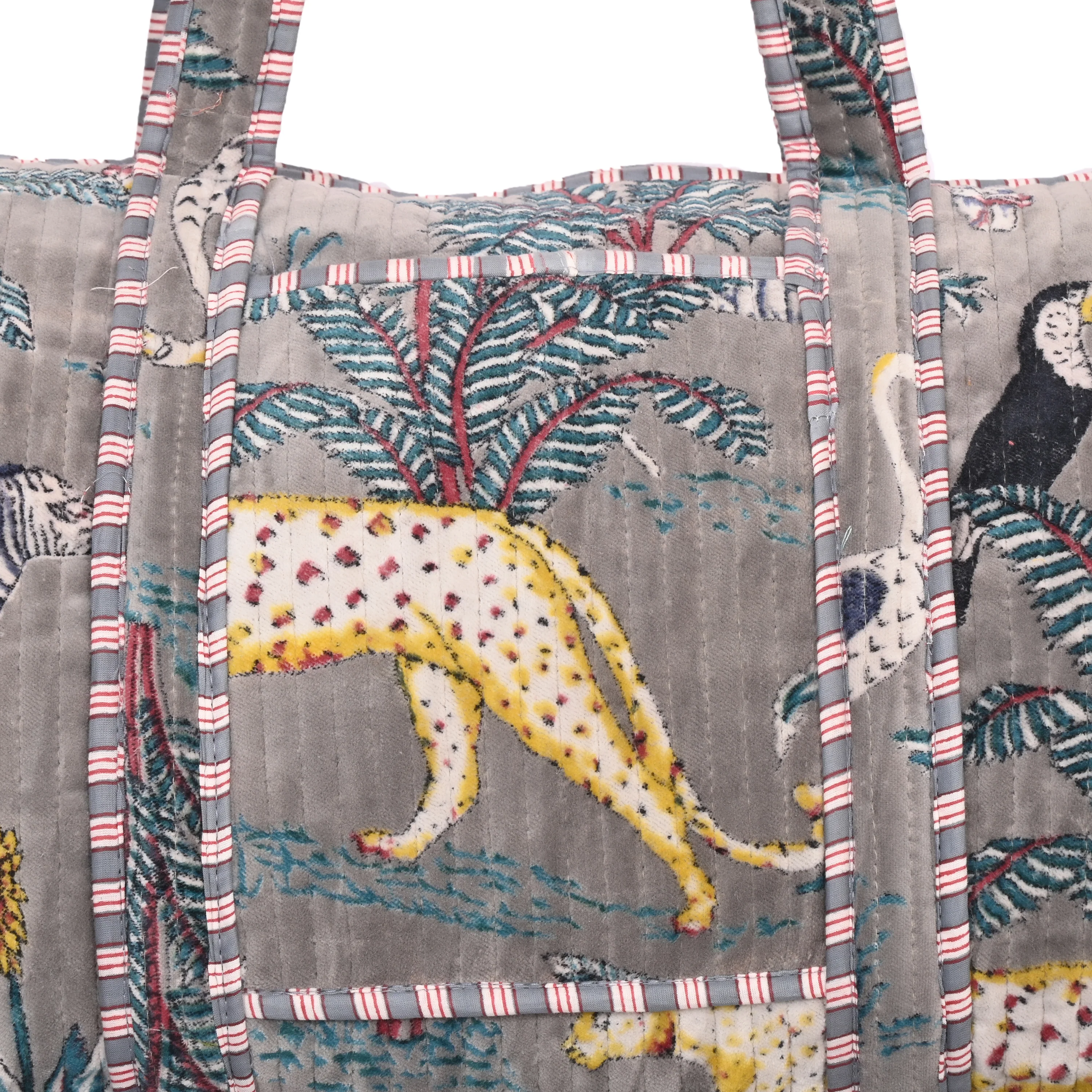 The Jungle Velvet Weekender - Image 85