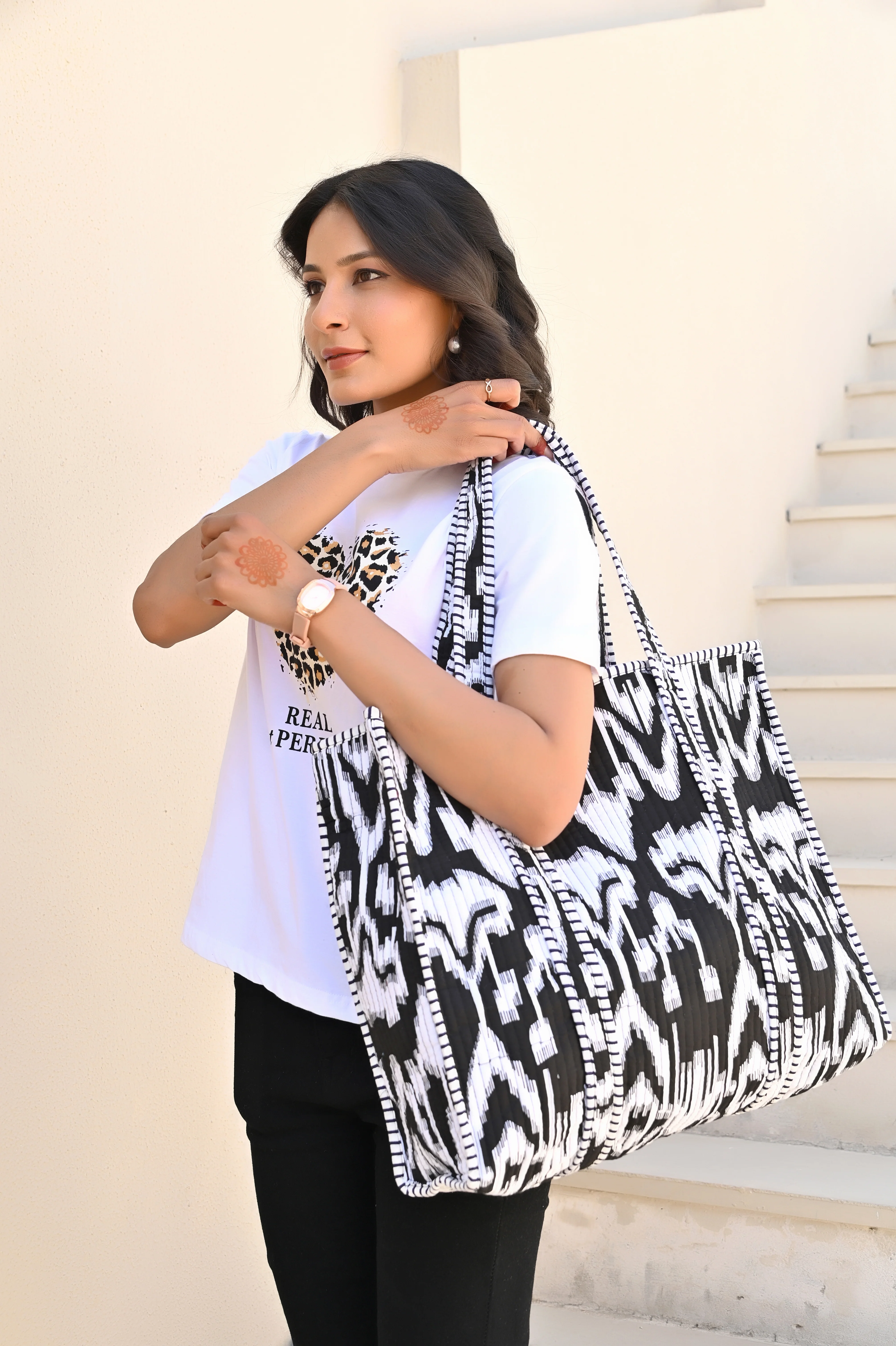 The Ikat Tote - Image 42