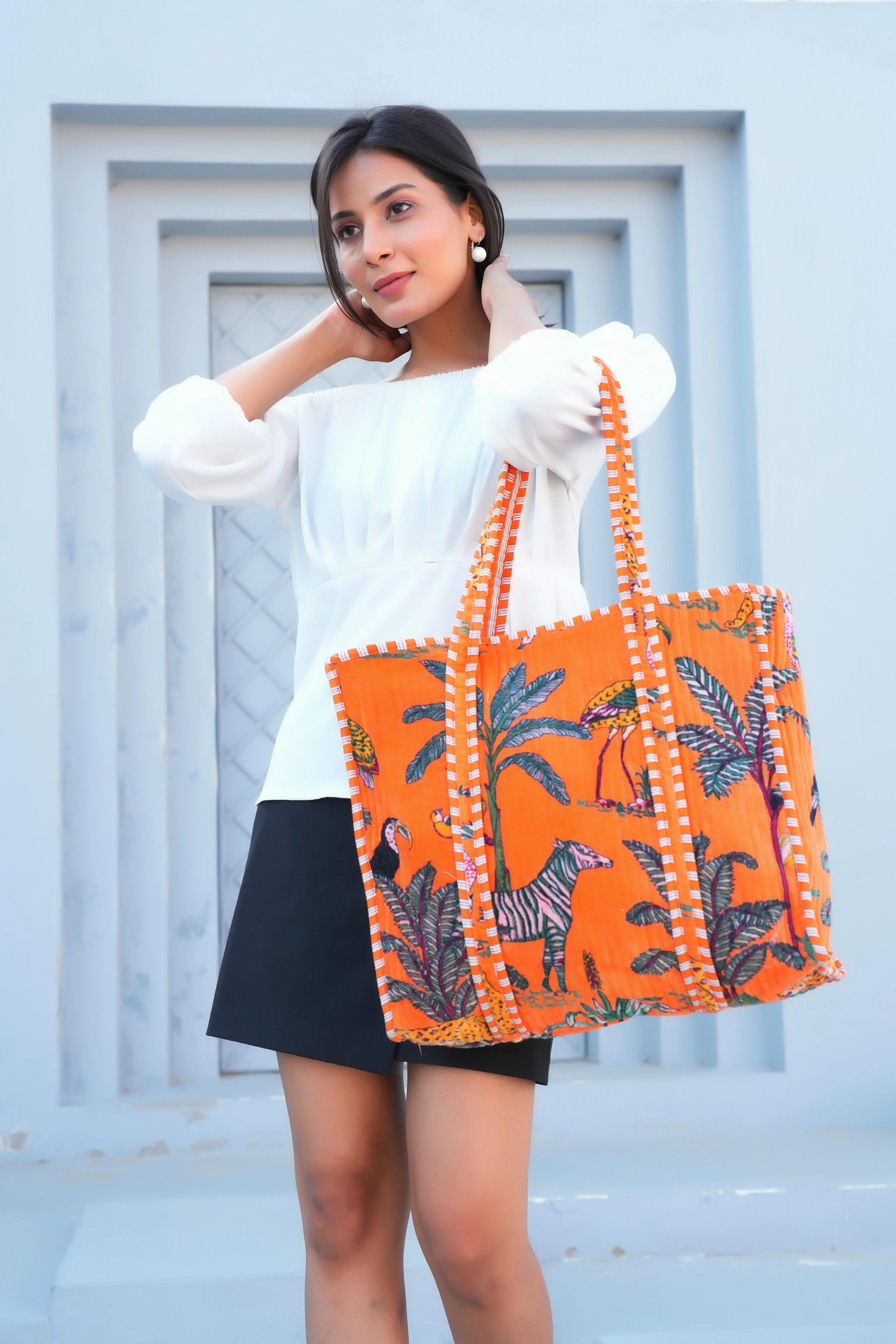 The Jungle Tote in Velvet - Image 120