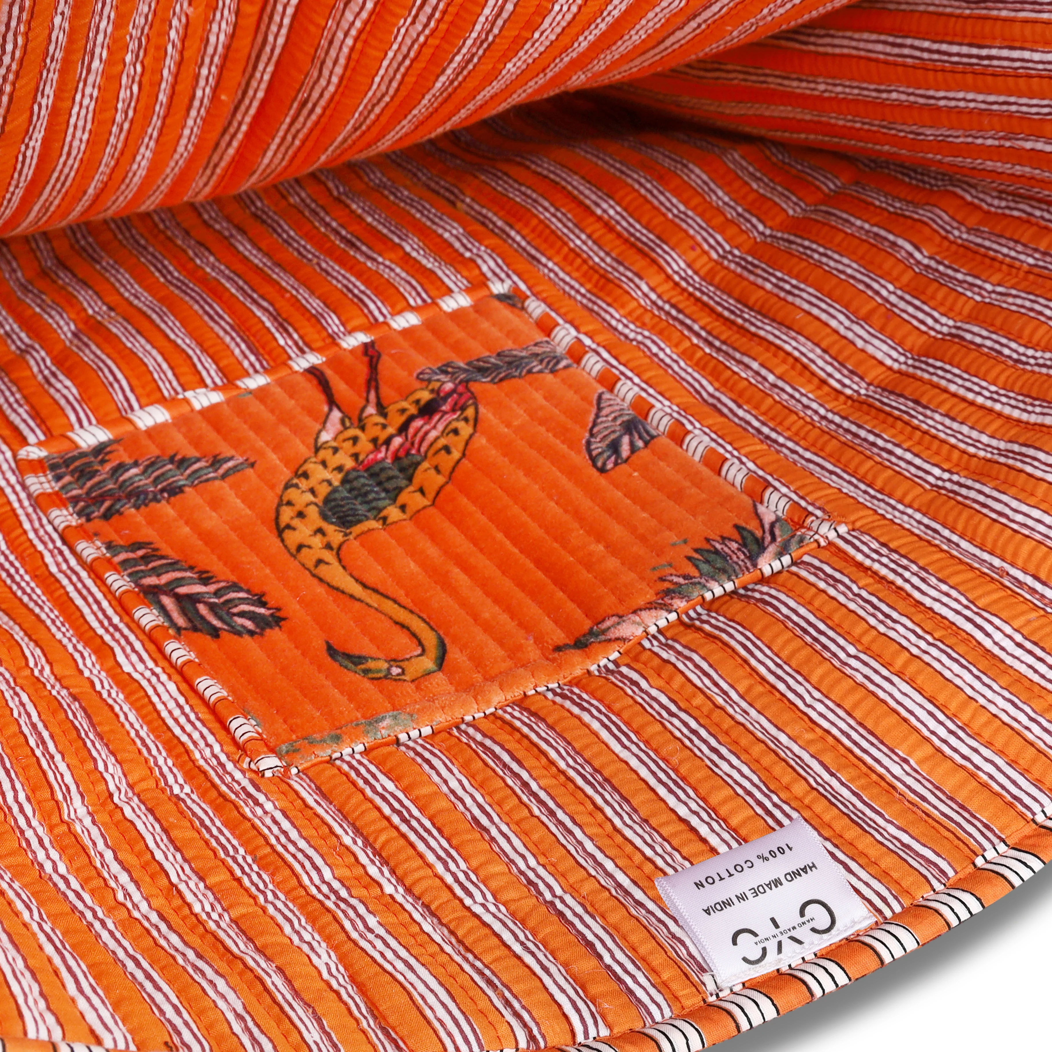 The Jungle Tote in Velvet - Image 14