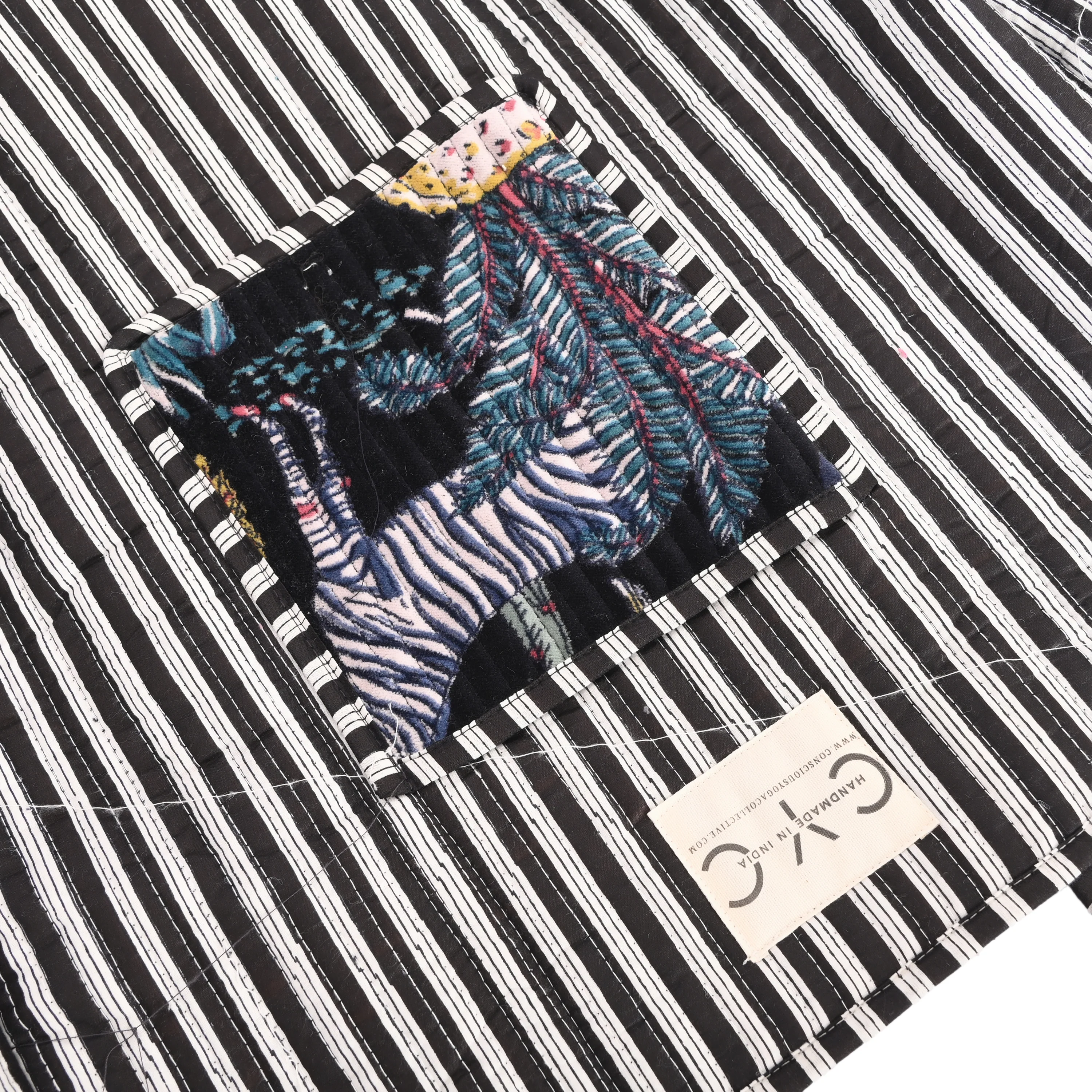 The Jungle Tote in Velvet - Image 78