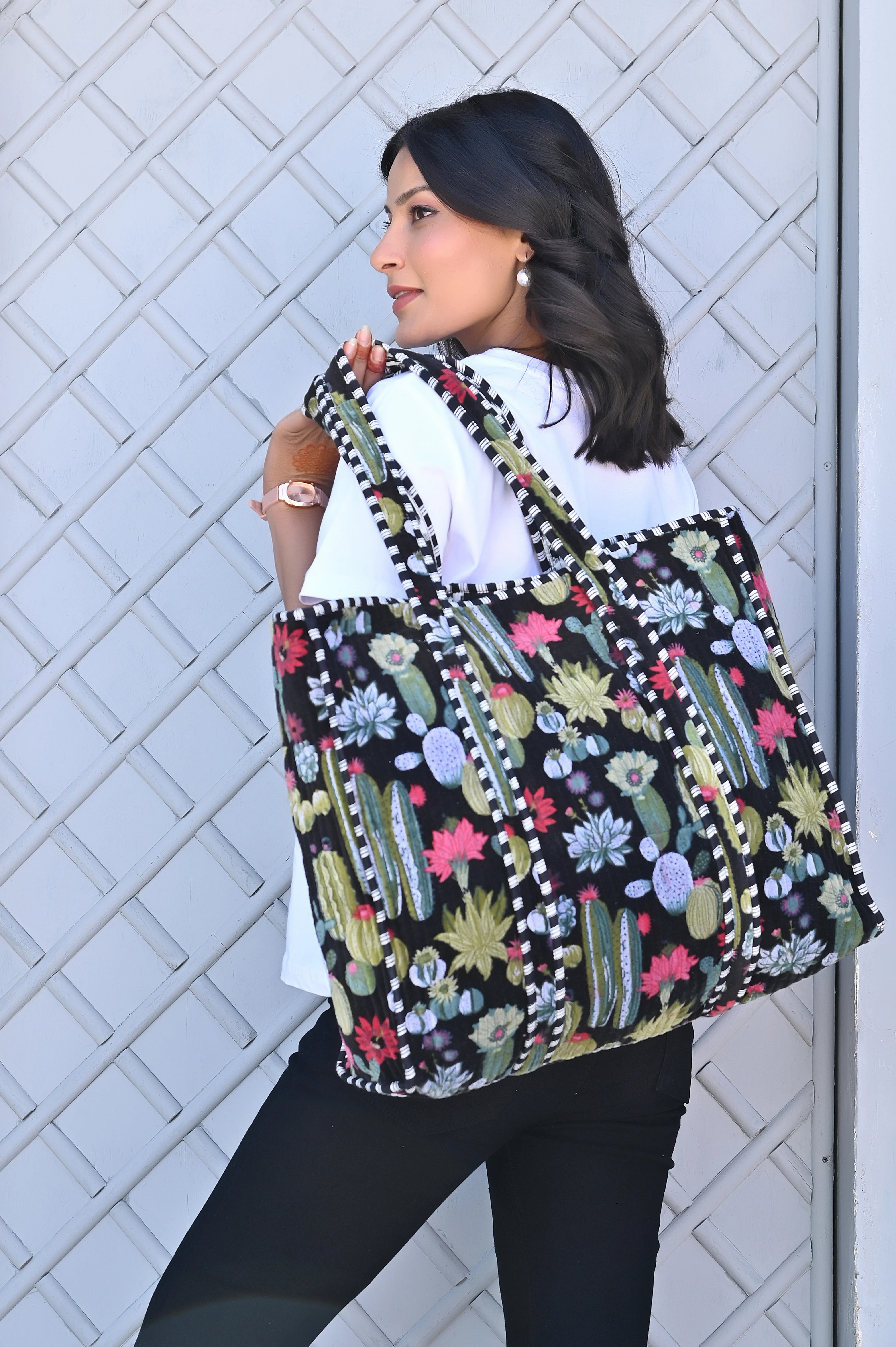 The Cactus Tote - Image 32