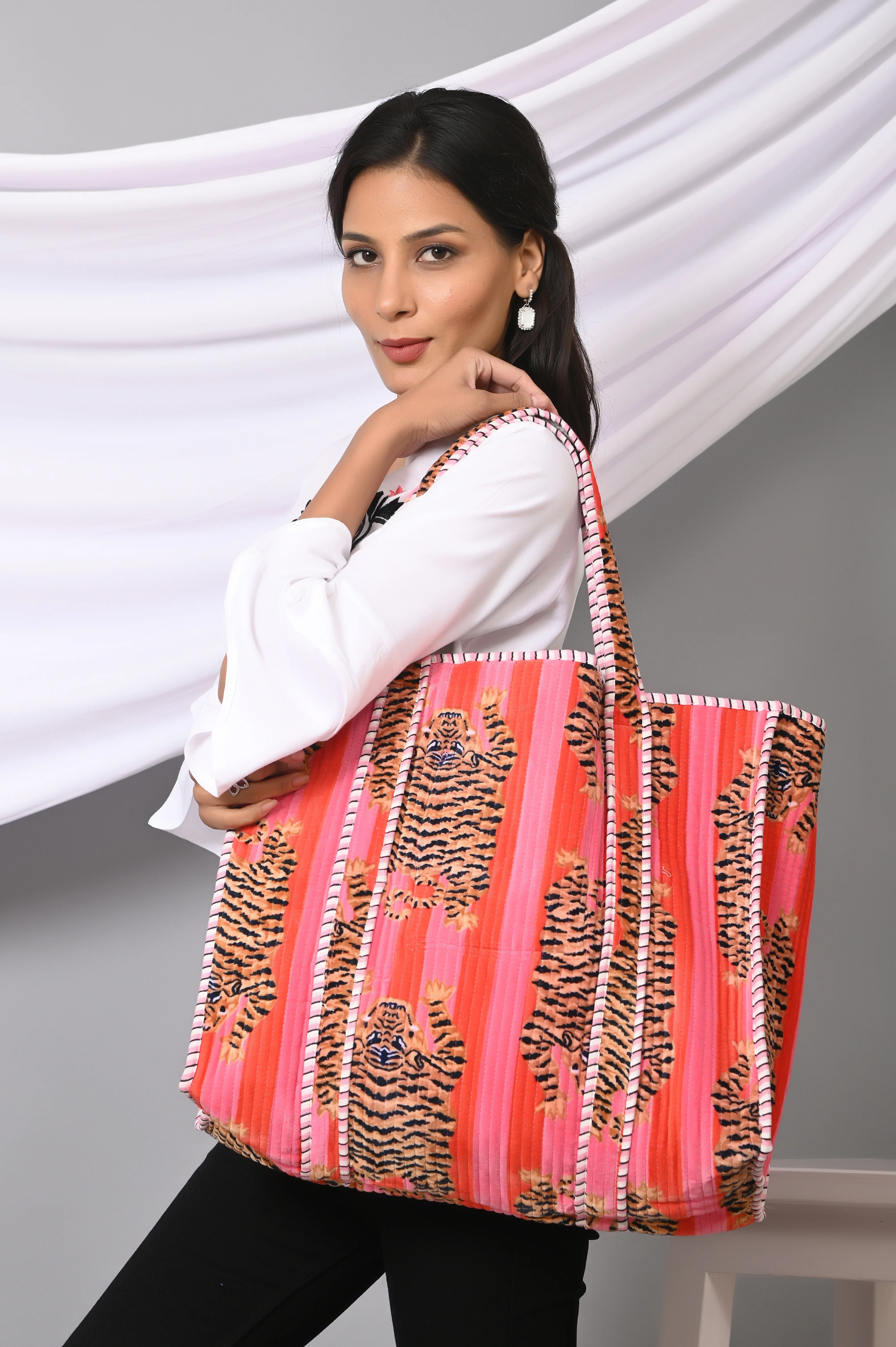 The Tibetan Tiger Tote in Velvet - Image 71